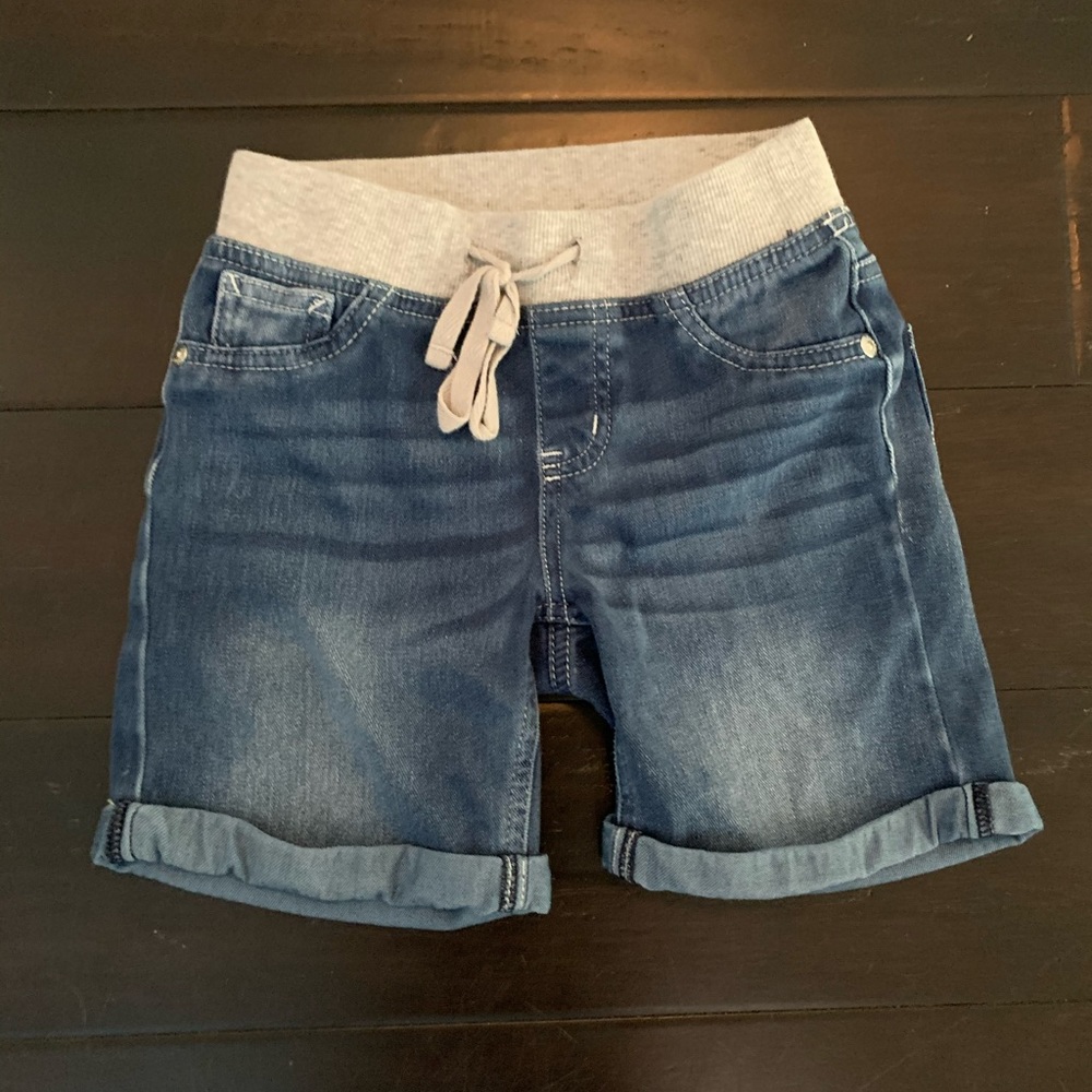 Justice Jean shorts size 10